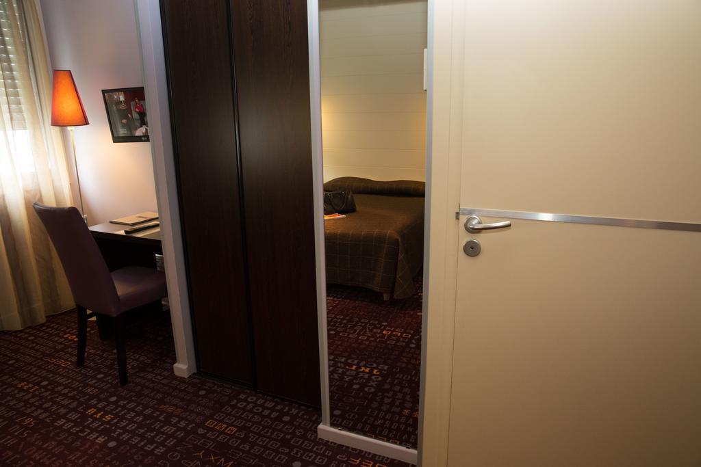 Le Ceitya Hotel แซงต์-ฌีย์-ครัว-เดอ-วี ภายนอก รูปภาพ