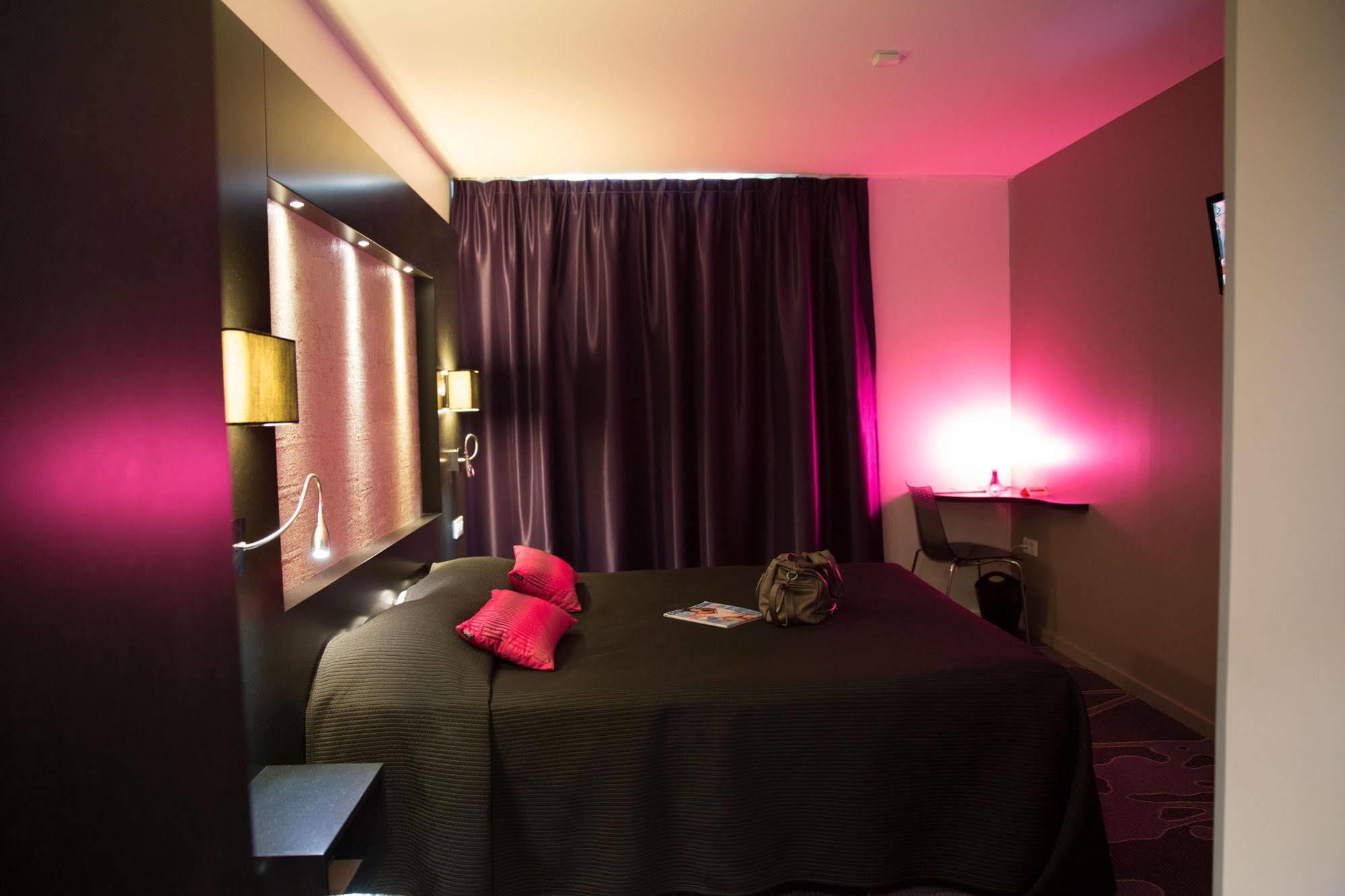 Le Ceitya Hotel แซงต์-ฌีย์-ครัว-เดอ-วี ภายนอก รูปภาพ
